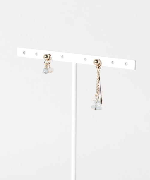 ottilie(オティーリエ)の「2way&アシンメトリー 天然石プチピアス(ピアス(両耳用)・レディース・ブラック/パープル/ブルー・FREE)」の9枚目の写真