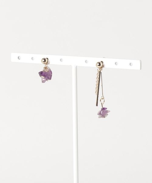 ottilie(オティーリエ)の「2way&アシンメトリー 天然石プチピアス(ピアス(両耳用)・レディース・ブラック/パープル/ブルー・FREE)」の8枚目の写真