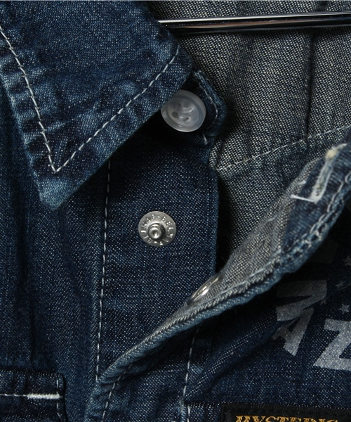 HYSTERIC MINI（ヒステリックミニ）の「Rolling mini “Amazing so Good” デニムシャツ（シャツ/ブラウス・キッズ・インディゴブルー・110/100/120）」の7枚目の写真