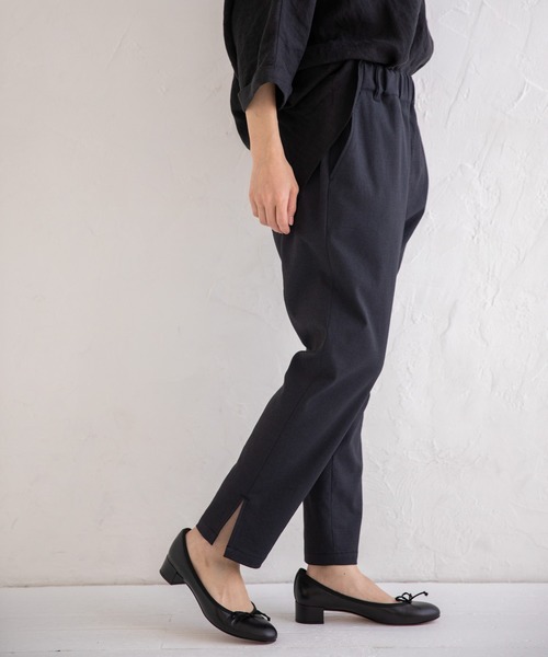 Munich（ミューニック）の「ドライタッチオックス　テーパードパンツ【セットアップ可】（その他パンツ・レディース・ホワイト/ブラック/ライトグリーン/ライトカーキ/ナチュラル・S/M/XS）」の15枚目の写真