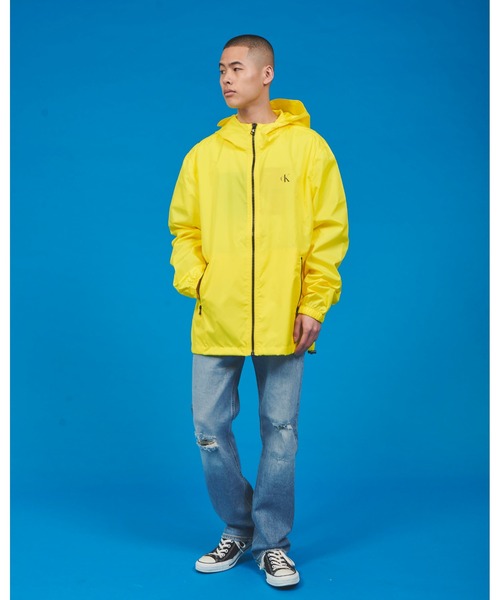 Calvin Klein Jeans(カルヴァンクラインジーンズ)の「CK ONE ロゴ ウィンドブレーカー ジャケット(ナイロンジャケット・メンズ・ホワイト/ブラック/イエロー系その他・S/M/L/XL)」の12枚目の写真