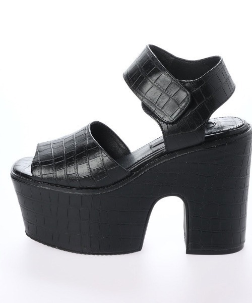 R&E(アールアンドイー)の「【新色入荷BL/C】【R&E】厚底サンダル(サンダル・レディース・ブラウン/ブラック/ブラック系その他・M/L/S)」の8枚目の写真