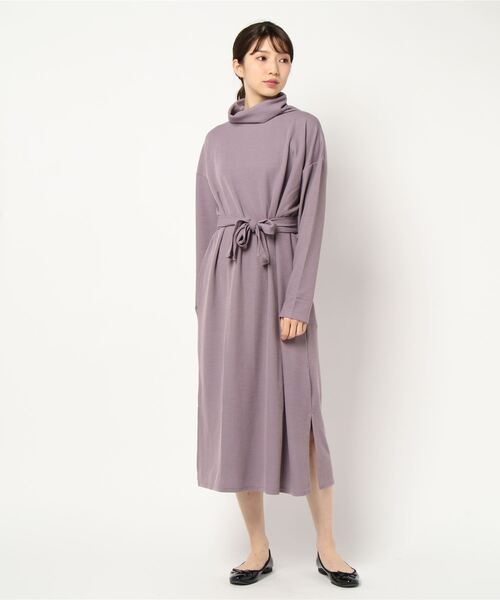 STYLEBLOCK（スタイルブロック）の「サカリバサイドスリットオフタートルネックワンピース（ワンピース・レディース・ブラック/ベージュ/パープル/アイボリー・M）」の4枚目の写真