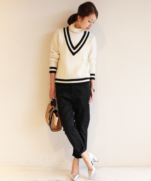 BEAUTY&YOUTH UNITED ARROWS(ビューティーアンドユースユナイテッドアローズ)の「by ※∵チノ9分丈テーパードパンツ◆(チノパンツ・レディース・オフホワイト/ブラック/ベージュ/グレー/ロイヤルブルー/オリーブ/ネイビー/ケリー/ナチュラル/ホワイト・SMALL/LARGE/MEDIUM)」の19枚目の写真