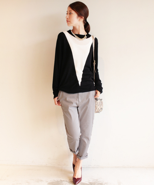 BEAUTY&YOUTH UNITED ARROWS(ビューティーアンドユースユナイテッドアローズ)の「by ※∵チノ9分丈テーパードパンツ◆(チノパンツ・レディース・オフホワイト/ブラック/ベージュ/グレー/ロイヤルブルー/オリーブ/ネイビー/ケリー/ナチュラル/ホワイト・SMALL/LARGE/MEDIUM)」の22枚目の写真