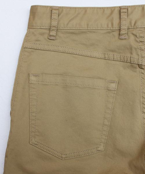 BEAUTY&YOUTH UNITED ARROWS(ビューティーアンドユースユナイテッドアローズ)の「by ※∵チノ9分丈テーパードパンツ◆(チノパンツ・レディース・オフホワイト/ブラック/ベージュ/グレー/ロイヤルブルー/オリーブ/ネイビー/ケリー/ナチュラル/ホワイト・SMALL/LARGE/MEDIUM)」の12枚目の写真