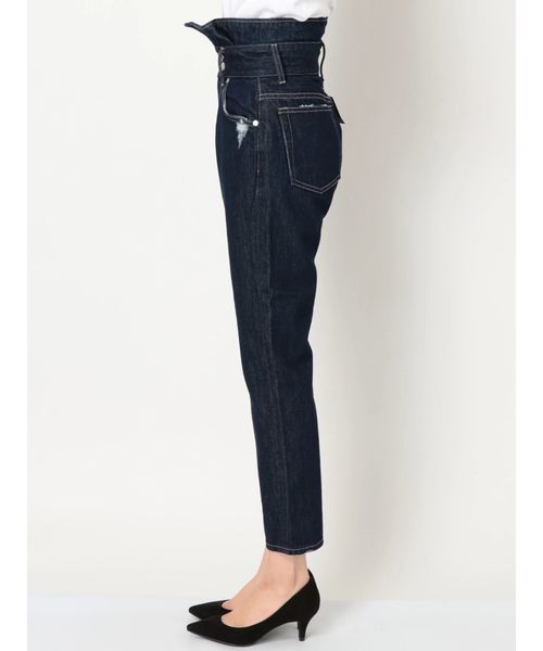 EMODA(エモダ)の「タックウエストハイウエストジーンズ(デニムパンツ・レディース・インディゴブルー/ブラック・X-SMALL/SMALL/MEDIUM)」の12枚目の写真