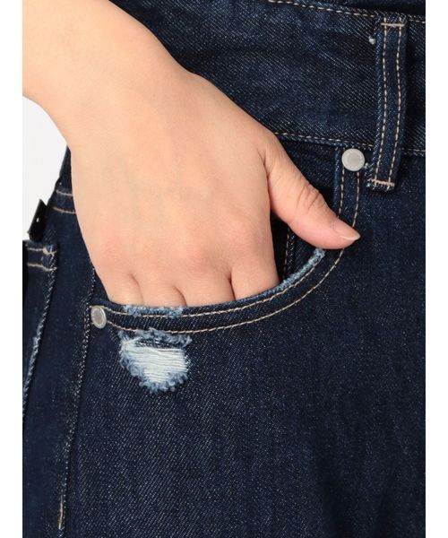 EMODA(エモダ)の「タックウエストハイウエストジーンズ(デニムパンツ・レディース・インディゴブルー/ブラック・X-SMALL/SMALL/MEDIUM)」の8枚目の写真