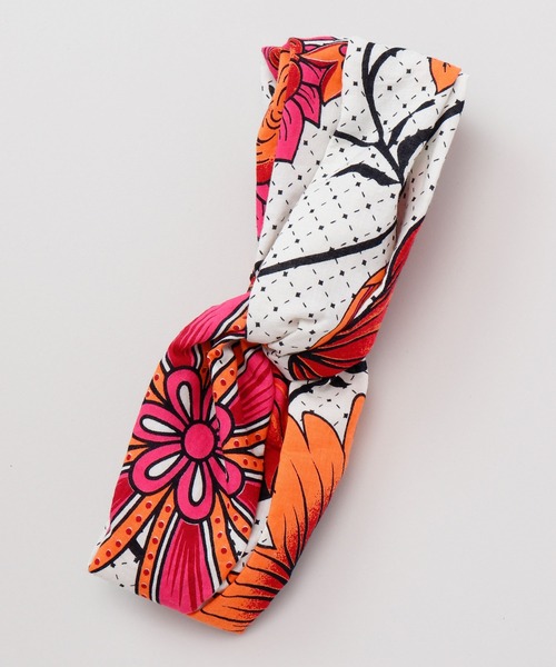 チャイハネ（チャイハネ）の「【チャイハネ】レトロフラワーヘアバンド（ヘアバンド・レディース・ブラウン/ピンク/イエロー/ブルー・FREE）」の12枚目の写真