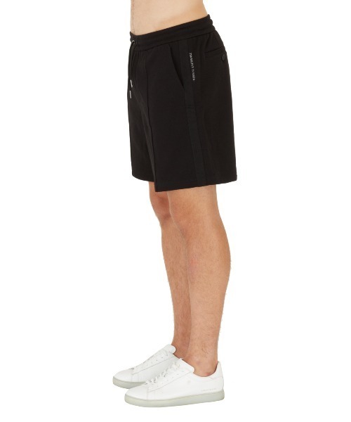 ARMANI EXCHANGE(アルマーニエクスチェンジ)の「【A|Xアルマーニ エクスチェンジ】ロゴ スウェットショートパンツ(スウェットパンツ・メンズ・ブラック・MEDIUM/X-LARGE/SMALL/LARGE/X-SMALL)」の3枚目の写真