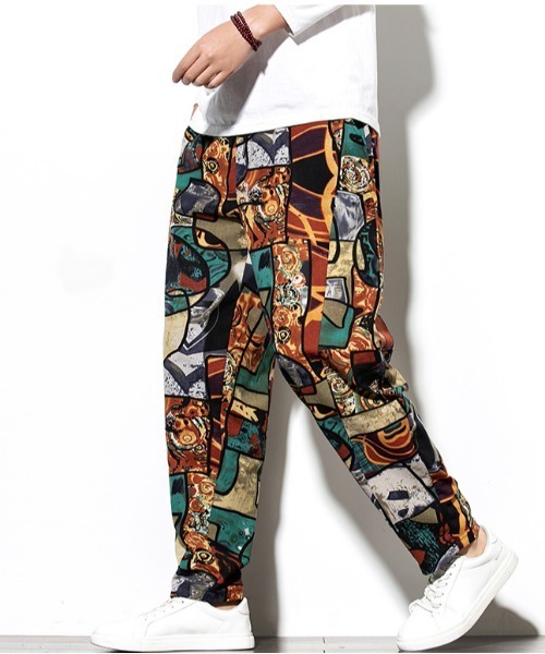 MGV（エムジーヴィー）の「ヴィンテージプリントテーパードイージーパンツ（その他パンツ・メンズ・ベージュ×ブラック/ホワイト×ブラック/ブラウン/ホワイト×グリーン/ブラック×グリーン・MEDIUM/LARGE/X-LARGE）」の10枚目の写真