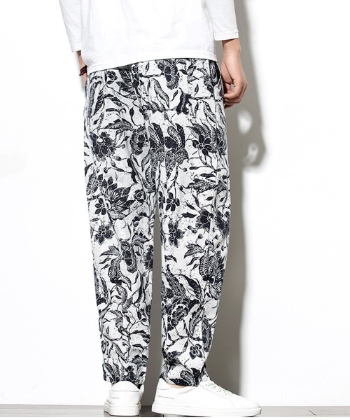 MGV（エムジーヴィー）の「ヴィンテージプリントテーパードイージーパンツ（その他パンツ・メンズ・ベージュ×ブラック/ホワイト×ブラック/ブラウン/ホワイト×グリーン/ブラック×グリーン・MEDIUM/LARGE/X-LARGE）」の16枚目の写真