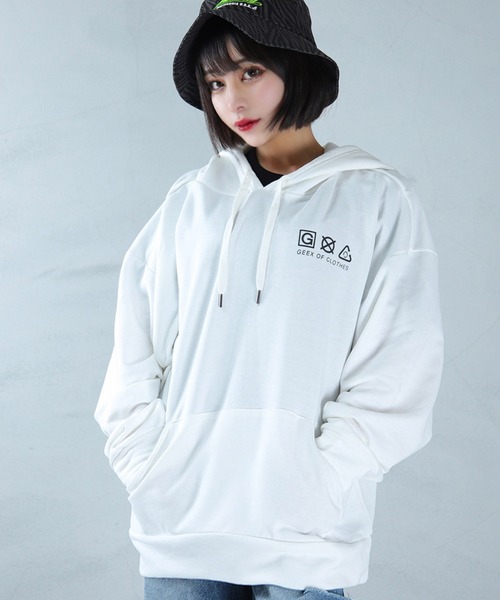 G.O.C（ジーオーシー）の「オーバーサイズ グラフィックプリント 