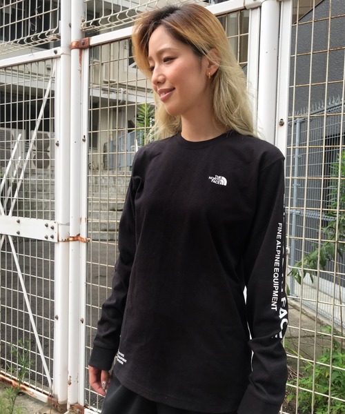 THE NORTH FACE（ザノースフェイス）の「ノースフェイス NTW82032  スリーブプリント ロンＴ（Tシャツ/カットソー・レディース・ローズ/ブラック/ホワイト・S/L/M）」の9枚目の写真