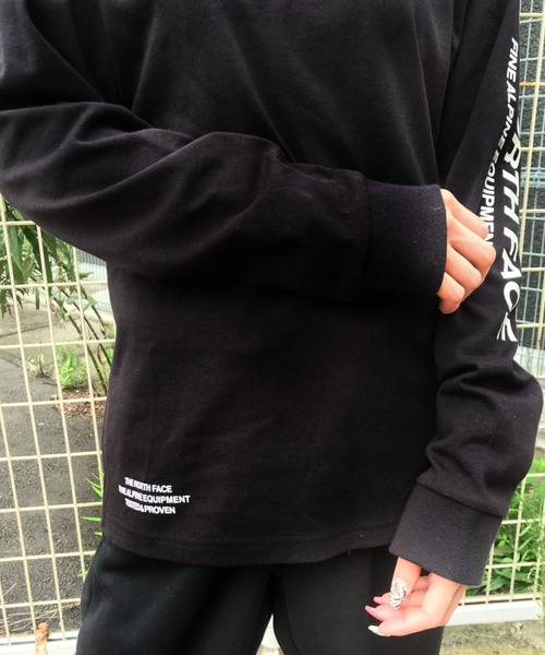 THE NORTH FACE（ザノースフェイス）の「ノースフェイス NTW82032  スリーブプリント ロンＴ（Tシャツ/カットソー・レディース・ローズ/ブラック/ホワイト・S/L/M）」の14枚目の写真