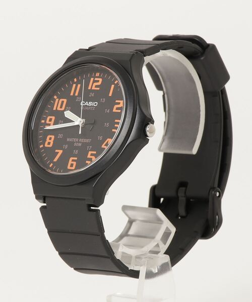 CASIO(カシオ)の「【CASIO】 シンプルアナログ(アナログ腕時計・メンズ・グリーン/ブラック系その他3/ホワイト/ブラック/ブラック系その他2/ブラック系その他/ホワイト系その他/オレンジ/ブルー・FREE)」の1枚目の写真