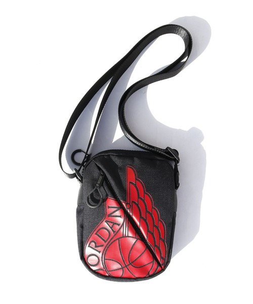 NIKE（ナイキ）の「JORDAN/ジョーダン WINGS FESTIVAL BAG フェスティバルバッグ（ショルダーバッグ）」 WEAR