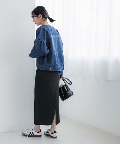 coca(coca)(コカ)の「エンボス加工Iラインスカート(スカート・レディース・ブラック/カーキ/キャメル/ダークベージュ/チャコール・ONE SIZE)」の8枚目の写真