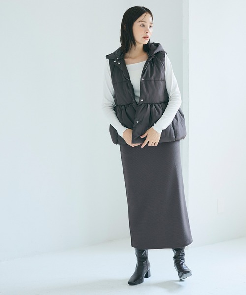 coca（coca）（コカ）の「エンボス加工Iラインスカート（スカート・レディース・ブラック/カーキ/キャメル/ダークベージュ/チャコール・ONE SIZE）」の12枚目の写真