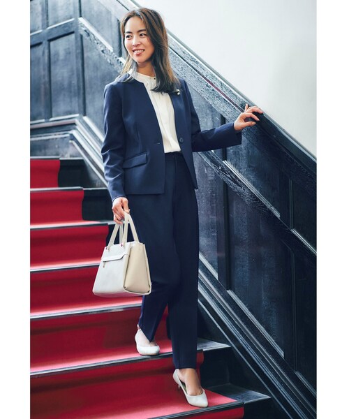 OPAQUE.CLIP(オペークドットクリップ)の「◆CARREMANストレッチテーパードパンツ(スーツパンツ・レディース・ブラック/ネイビー/ライトベージュ・40/38/42/36/34/01/02/03)」の21枚目の写真