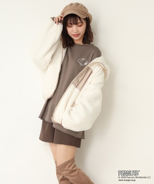 one after another NICE CLAUP(ワンアフターアナザーナイスクラップ)の「スヌーピー/プリントトレーナー(Tシャツ/カットソー・レディース・ベージュ/アイボリー/モカ・FREE)」の12枚目の写真