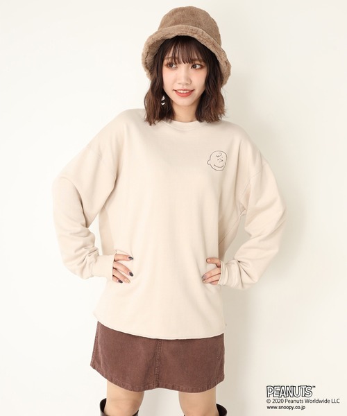 one after another NICE CLAUP(ワンアフターアナザーナイスクラップ)の「スヌーピー/プリントトレーナー(Tシャツ/カットソー・レディース・ベージュ/アイボリー/モカ・FREE)」の5枚目の写真