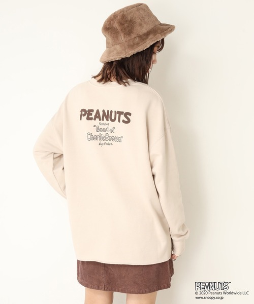 one after another NICE CLAUP(ワンアフターアナザーナイスクラップ)の「スヌーピー/プリントトレーナー(Tシャツ/カットソー・レディース・ベージュ/アイボリー/モカ・FREE)」の9枚目の写真