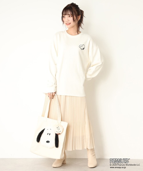 one after another NICE CLAUP(ワンアフターアナザーナイスクラップ)の「スヌーピー/プリントトレーナー(Tシャツ/カットソー・レディース・ベージュ/アイボリー/モカ・FREE)」の17枚目の写真