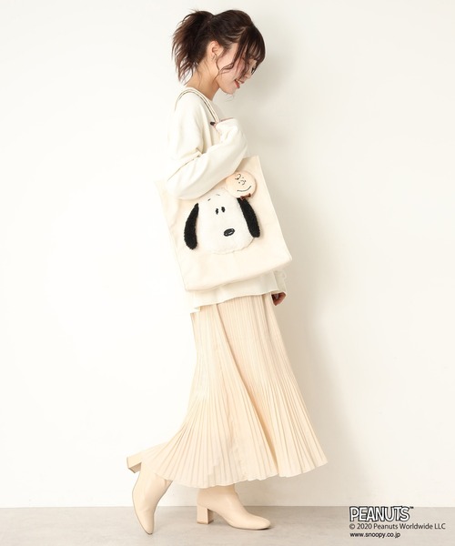 one after another NICE CLAUP(ワンアフターアナザーナイスクラップ)の「スヌーピー/プリントトレーナー(Tシャツ/カットソー・レディース・ベージュ/アイボリー/モカ・FREE)」の18枚目の写真
