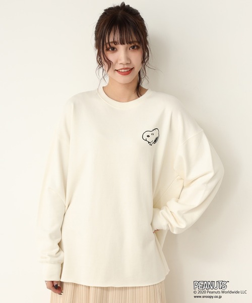 one after another NICE CLAUP(ワンアフターアナザーナイスクラップ)の「スヌーピー/プリントトレーナー(Tシャツ/カットソー・レディース・ベージュ/アイボリー/モカ・FREE)」の13枚目の写真