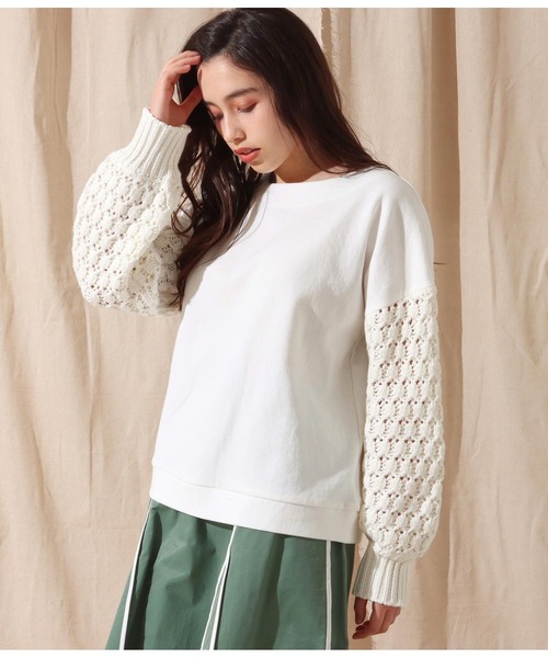Alluge（アルージュ）の「ポップコーンスリーブトップスセーター（Tシャツ/カットソー・レディース・グレー/アイボリー・FREE）」の4枚目の写真