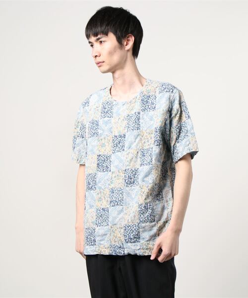 KUON（クオン）の「KUON / 別注 フローラルプリント パッチワーク プルオーバーシャツ（Tシャツ/カットソー・メンズ・ライトグレー・MEDIUM/LARGE）」の9枚目の写真