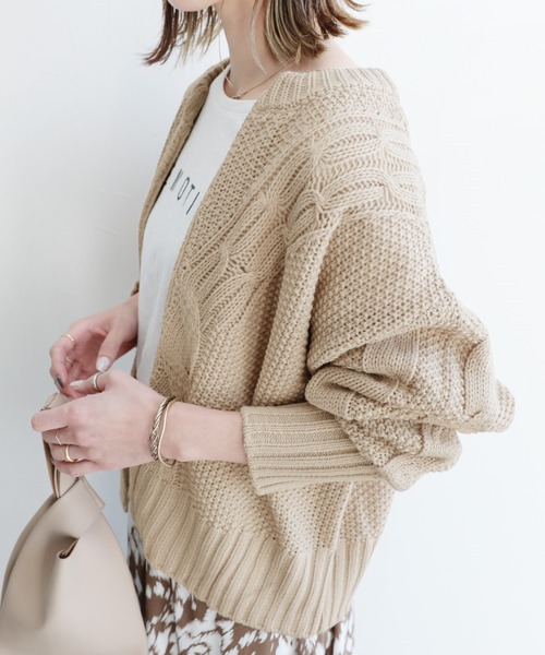 reca（レカ）の「ケーブル編みニットカーディガン（カーディガン/ボレロ・レディース・ベージュ/アイボリー・FREE）」の3枚目の写真