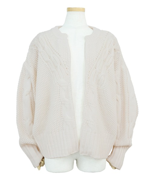 reca（レカ）の「ケーブル編みニットカーディガン（カーディガン/ボレロ・レディース・ベージュ/アイボリー・FREE）」の14枚目の写真