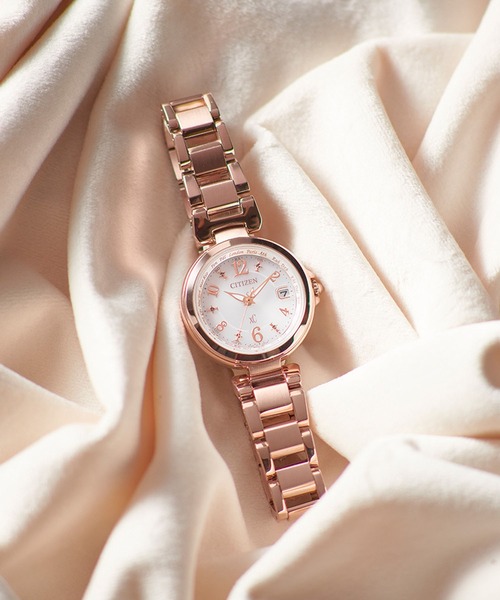 xC クロスシー basic collection エコ・ドライブ電波時計 Happy Flight