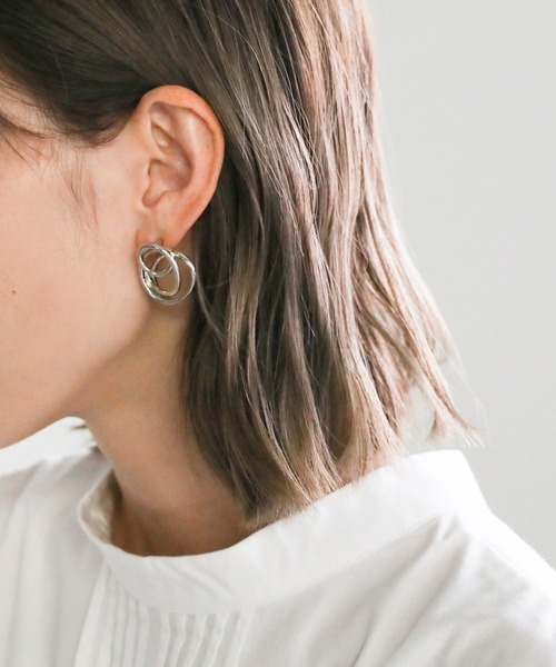 select MOCA（セレクトモカ）の「スパイラルニュアンスピアス（ピアス（両耳用）・レディース・シルバー/ゴールド・FREE）」の7枚目の写真