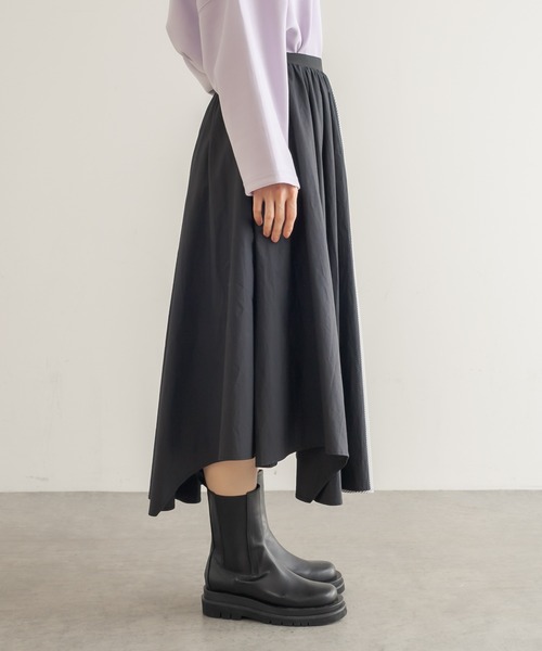 Lui's（ルイス）の「ギンガム・ストライプミックスアシメヘムラインスカート（スカート・レディース・ブラック・FREE）」の2枚目の写真