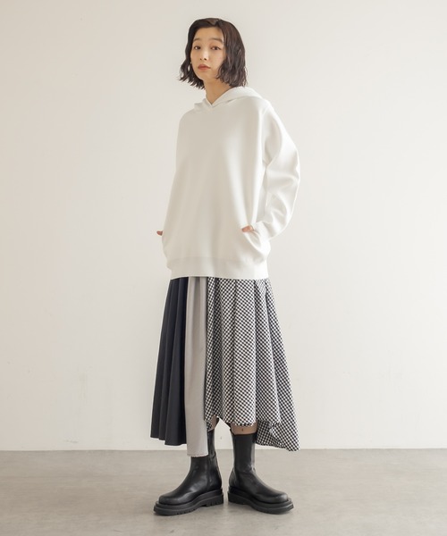 Lui's（ルイス）の「ギンガム・ストライプミックスアシメヘムラインスカート（スカート・レディース・ブラック・FREE）」の6枚目の写真