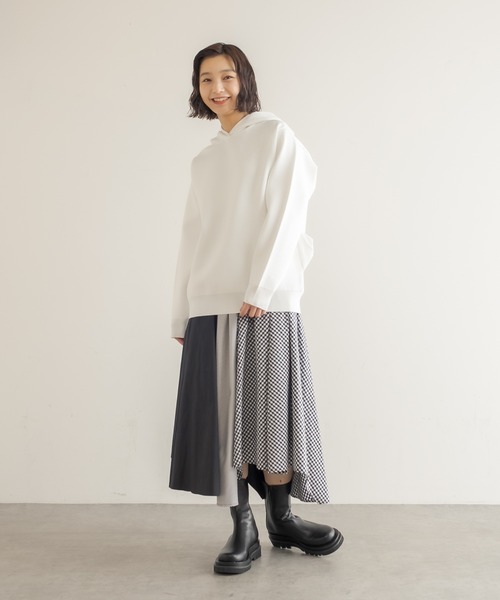 Lui's（ルイス）の「ギンガム・ストライプミックスアシメヘムラインスカート（スカート・レディース・ブラック・FREE）」の7枚目の写真