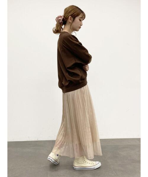 SLURR（スラ―）の「カレッジプリントオーバーサイズトレーナー（スウェット・レディース・クリーム/チョコ/グレイッシュベージュ/ライトグレー系1・FREE）」の7枚目の写真