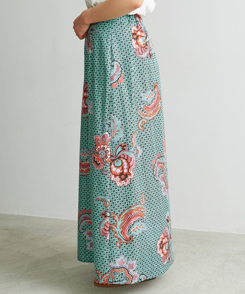 cardo fabrica（カルドファブリカ）の「◇アフリカンバティックテーパード台形マキシスカート（スカート・レディース・グレー/グリーン・FREE）」の13枚目の写真