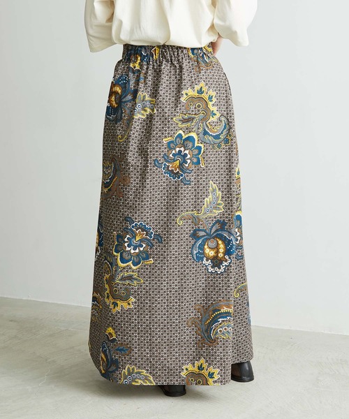 cardo fabrica（カルドファブリカ）の「◇アフリカンバティックテーパード台形マキシスカート（スカート・レディース・グレー/グリーン・FREE）」の4枚目の写真