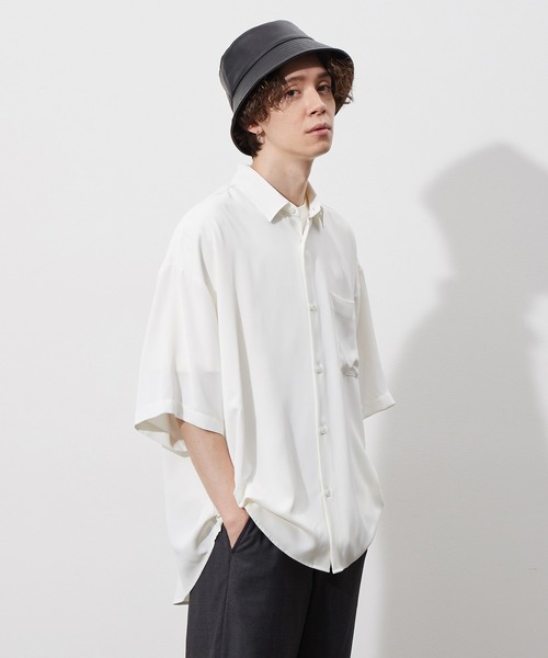 JUNRED（ジュンレッド）の「ラインアートペイントビックシャツ（シャツ/ブラウス・メンズ・ホワイト/ブラック/パープル系その他・M/L）」の2枚目の写真