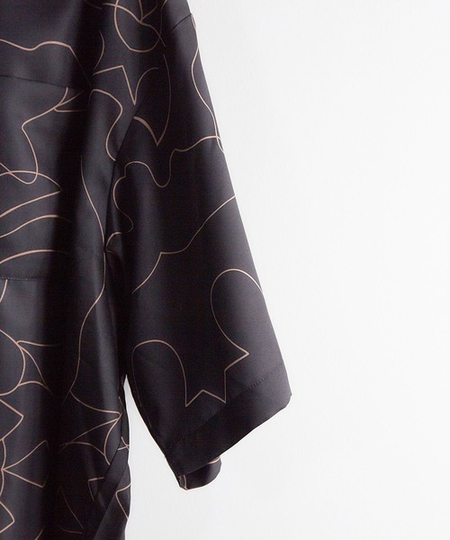 JUNRED（ジュンレッド）の「ラインアートペイントビックシャツ（シャツ/ブラウス・メンズ・ホワイト/ブラック/パープル系その他・M/L）」の7枚目の写真