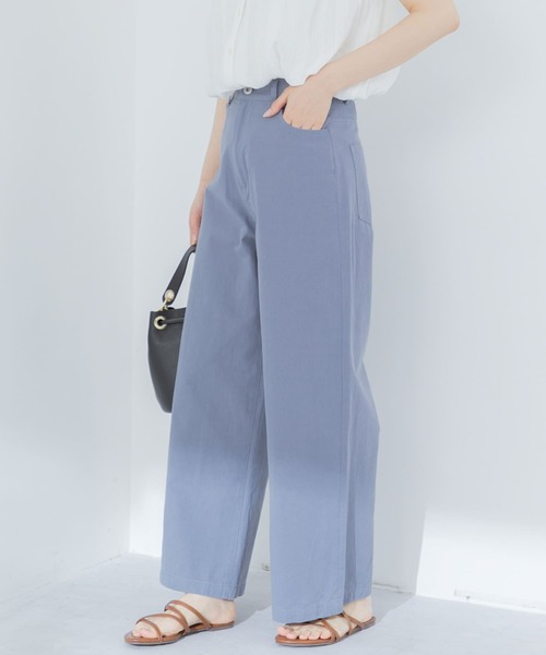 URBAN RESEARCH Sonny Label（アーバンリサーチサニーレーベル）の「ワイドチノパンツ（その他パンツ・レディース・グレー系その他/カーキ/ベージュ・38/36）」の2枚目の写真