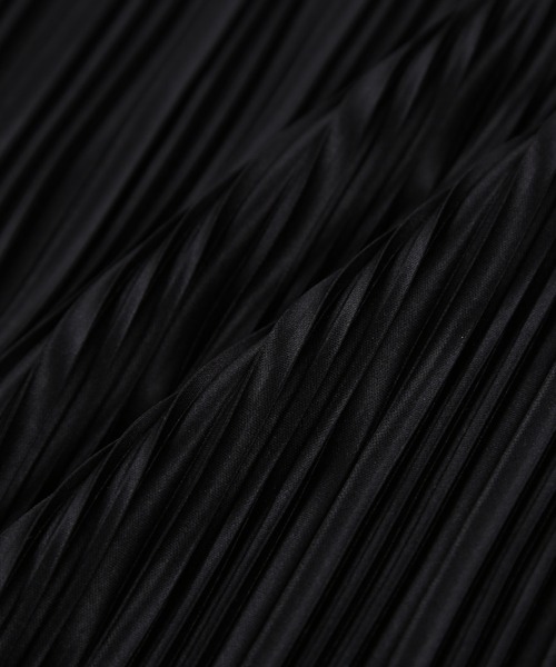 G.O.C(ジーオーシー)の「オーバーサイズプリーツ半袖ドルマンシャツ(シャツ/ブラウス・メンズ・グレー/ブラック・FREE)」の12枚目の写真