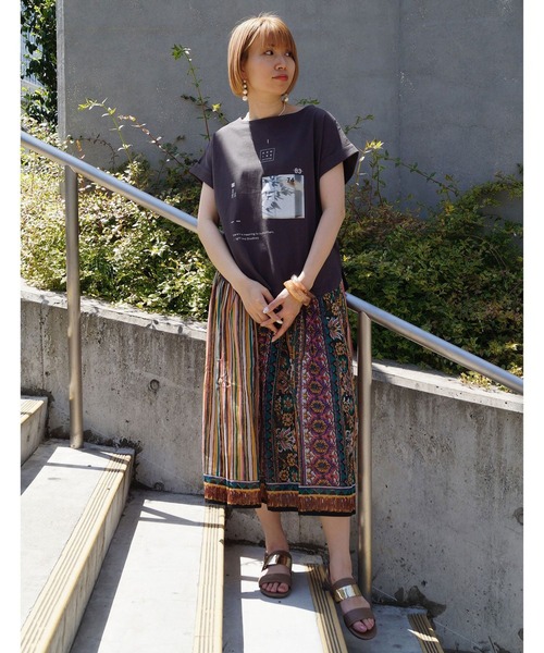 NICOLE white（ニコルホワイト）の「プリントＴシャツ（Tシャツ/カットソー・レディース・チャコールグレー/ブラウン/オフホワイト・FREE）」の21枚目の写真