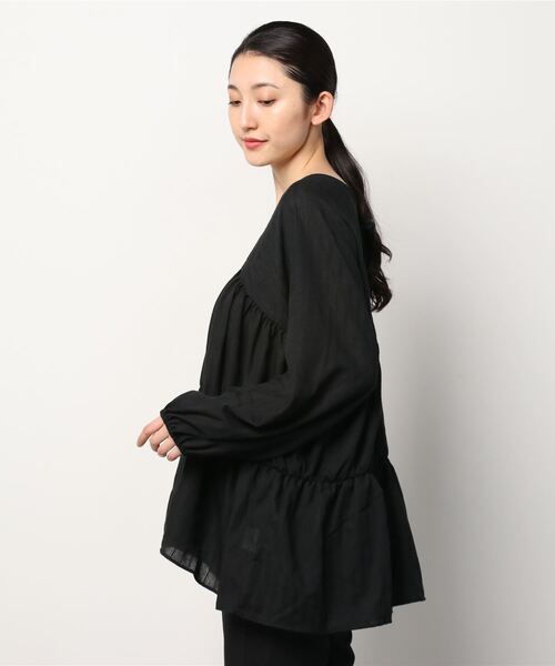 atmos pink（アトモスピンク）の「atmos pink Vネック ミニ丈 ワンピース（ワンピース・レディース・ホワイト/ブラック・FREE）」の3枚目の写真