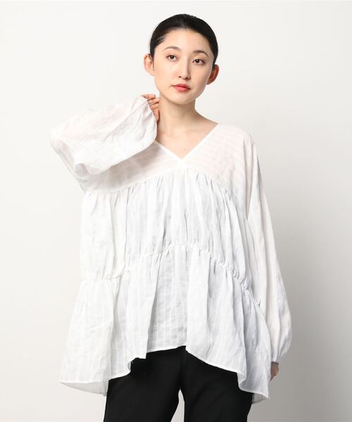 atmos pink（アトモスピンク）の「atmos pink Vネック ミニ丈 ワンピース（ワンピース・レディース・ホワイト/ブラック・FREE）」の6枚目の写真