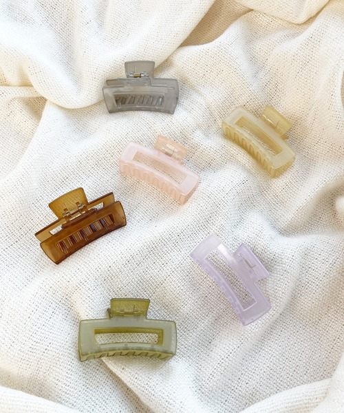 kutir（クティール）の「ビッグスクエアバンスクリップ（バレッタ/ヘアクリップ・レディース・ライトグレー/ライトグリーン/モカ/ラベンダー/ライトベージュ/ライトピンク・FREE）」の7枚目の写真